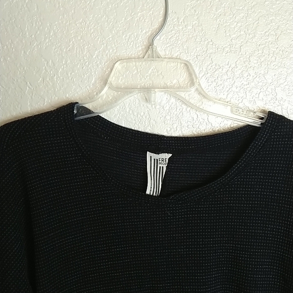 free People short sleeve thermal top split back sz xs - Picture 2 of 6